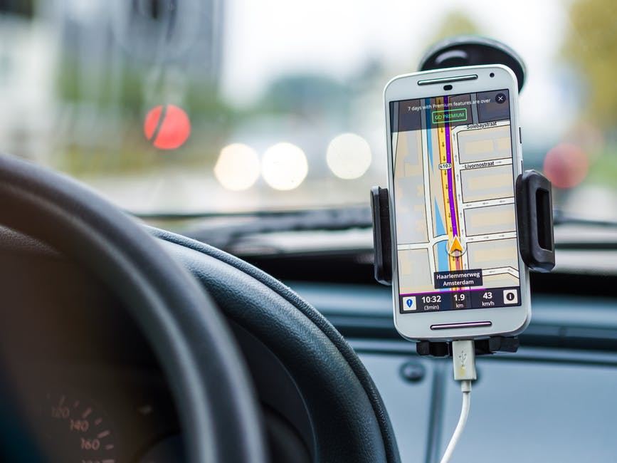iDRIVER | o Buscapé dos aplicativos de táxi e motoristas particulares