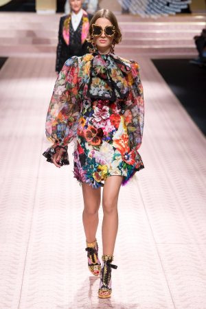 Três tendências da moda 2019/ 2020 para ficar de olho Moda Evangélica Flor de Amêndoa